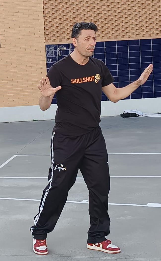 Víctor Martínez